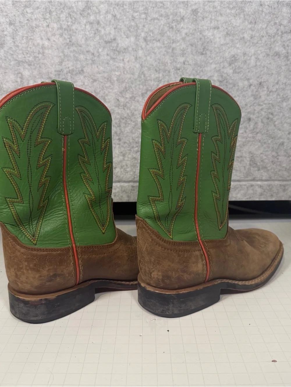 Smoky Mountain Kids Green and Brown Western-Style Leather Boots Size 1